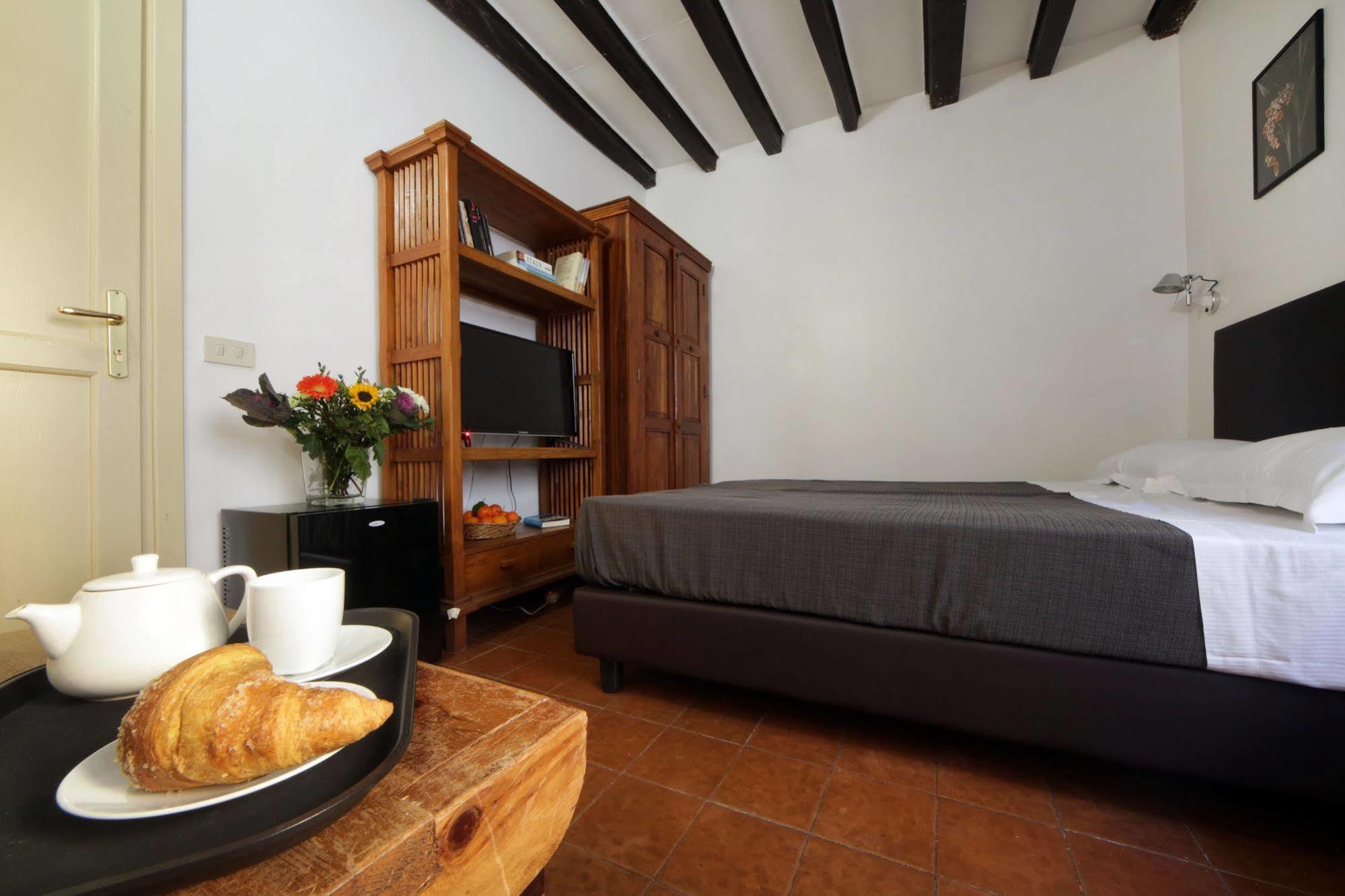 Borgo Pio Suites Inn Rome Bagian luar foto